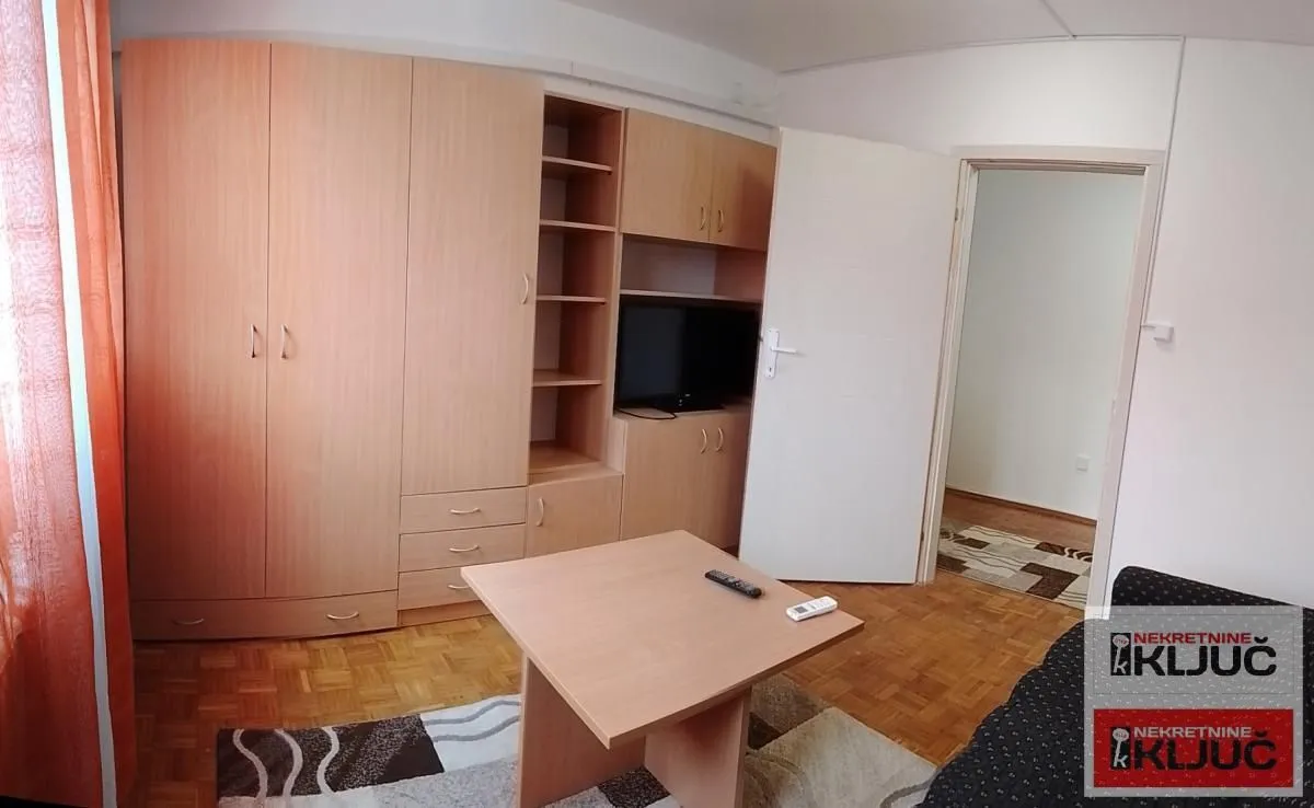 Izdavanje, dvosoban stan, 47m², Detelinara, Novi Sad Sve Podlokacije