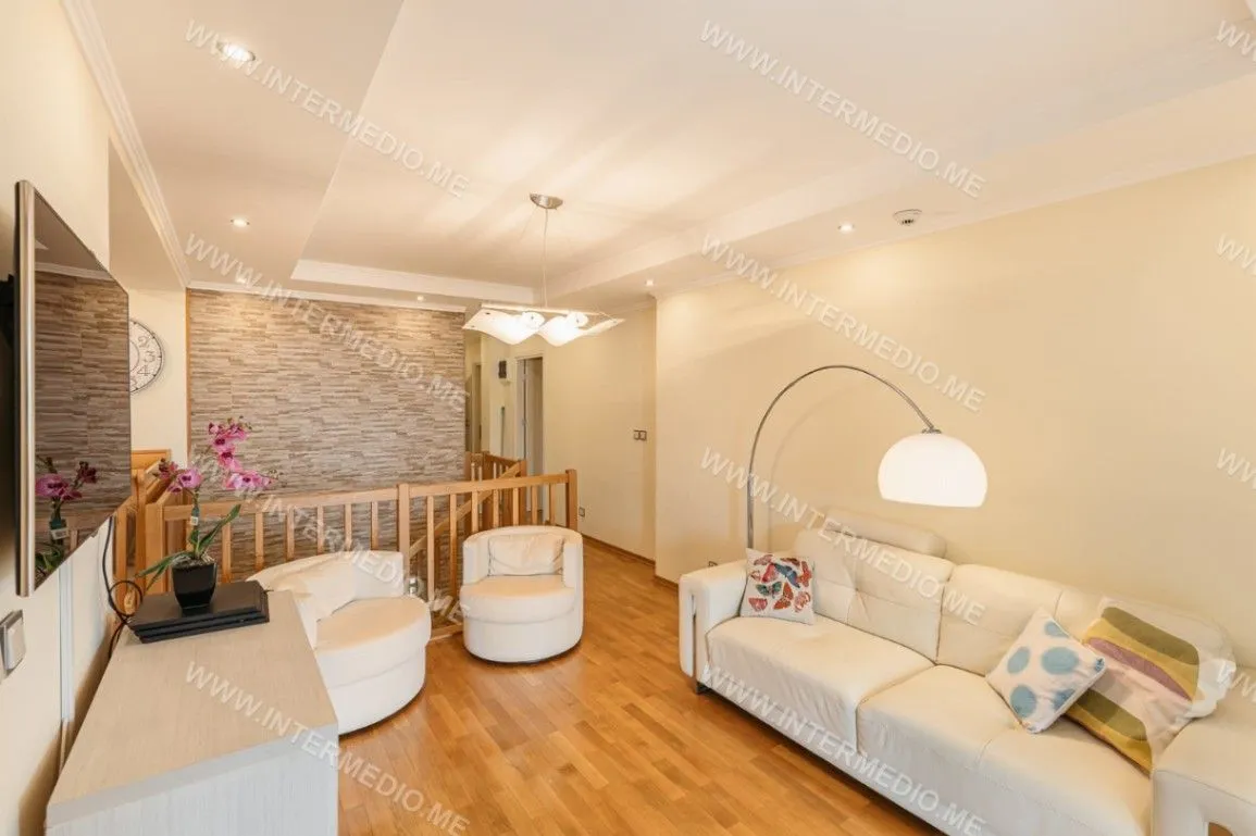 Prodaja, petosoban stan, 334m², Savina, Herceg Novi