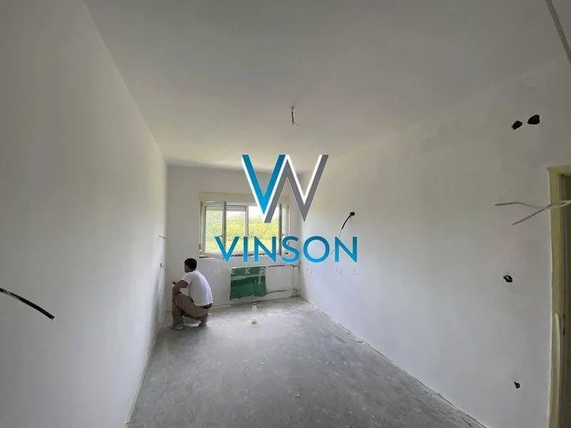 Rent, office space, 970m², Beočić, Rekovac