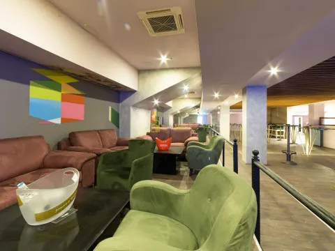 Prodaja, poslovni prostor, 1343m², Centar, Podgorica - image 45