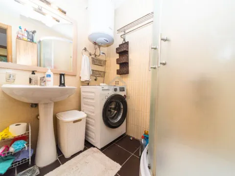 Rent, two bedroom apartment, 70m², Tuški Put, Podgorica - image 8