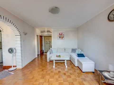 Prodaja, trosoban stan, 105m², Centar, Kruševac - image 12
