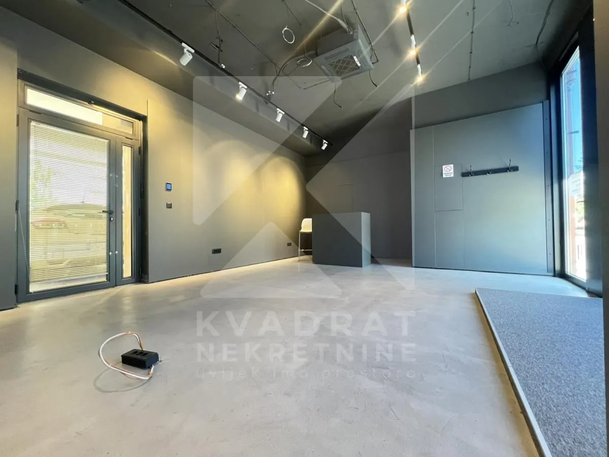 Rent, office space, 150m², Nova Dalmatinska, Podgorica