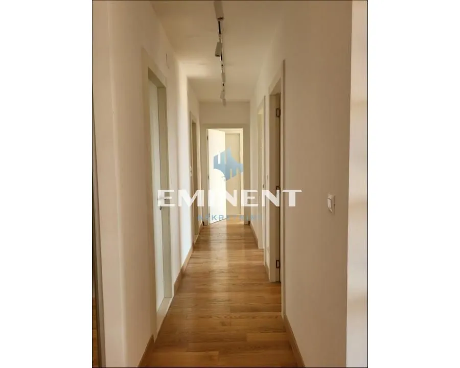 Rent, four bedroom apartment, 100m², Novi Beograd Blok 65, Novi Beograd Sve Podlokacije