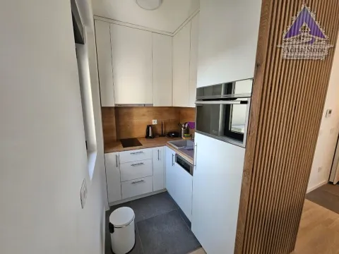 Rent, one bedroom apartment, 35m², Podkošljun, Budva - image 12