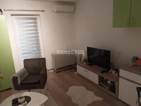 Prodaja, kuća, 67m², Cvetkova Pijaca, Zvezdara Sve Podlokacije - image 2