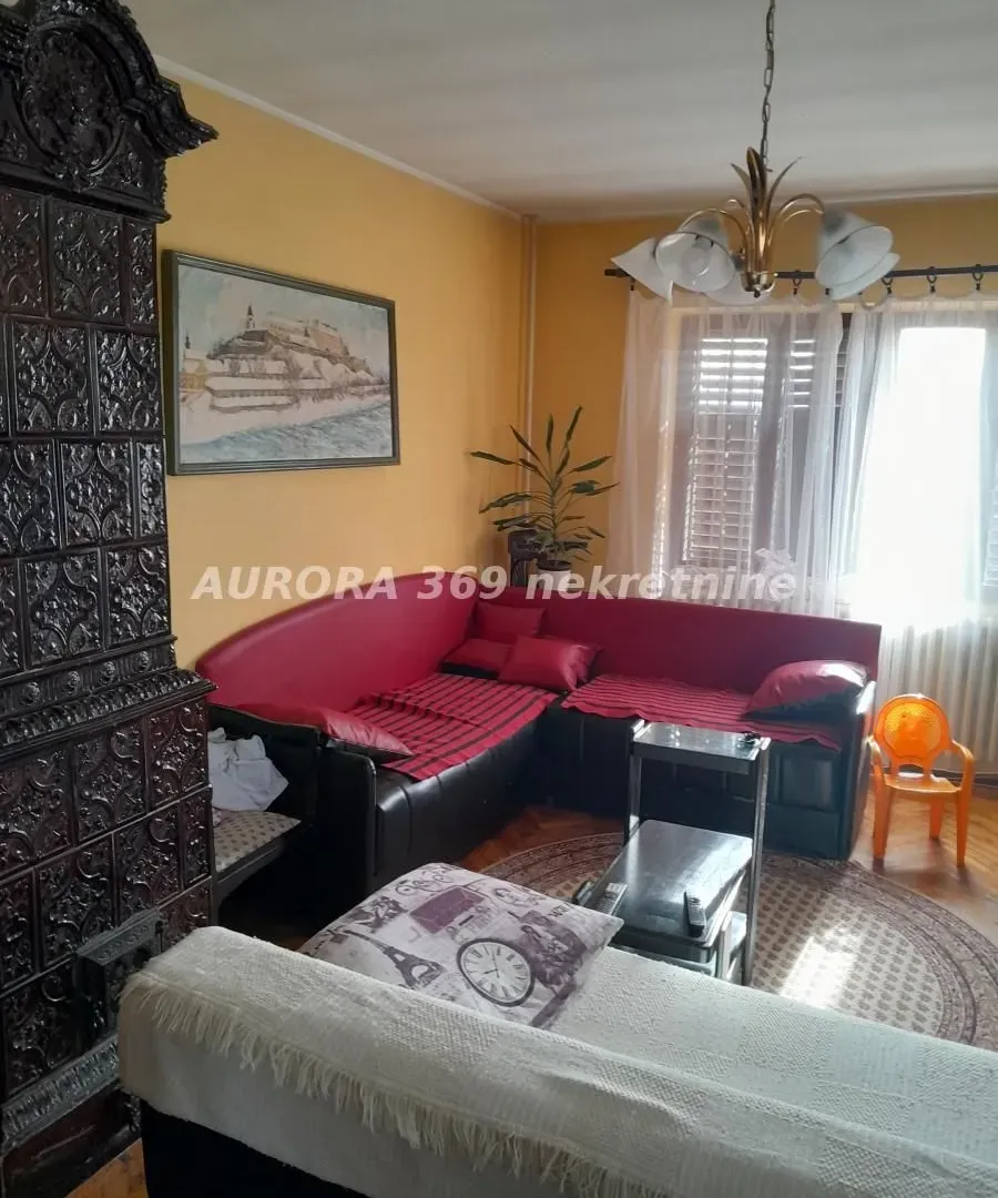 Prodaja, kuća, 161m², Futog, Novi Sad Sve Podlokacije