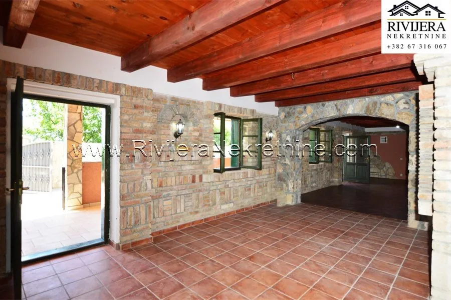 Prodaja, kuća, 219m², Đenovići, Herceg Novi