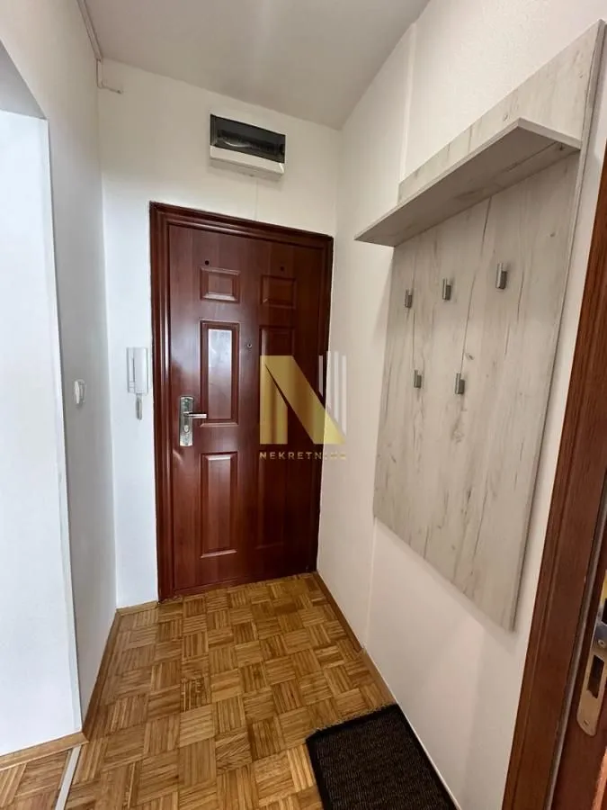 Izdavanje, dvosoban stan, 51m², Sajmište, Novi Sad