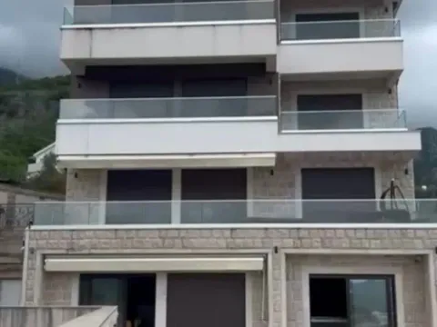 Izdavanje, kuća, 430m², Kamenovo, Budva - image 2