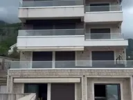 Izdavanje, kuća, 430m², Kamenovo, Budva - image 2