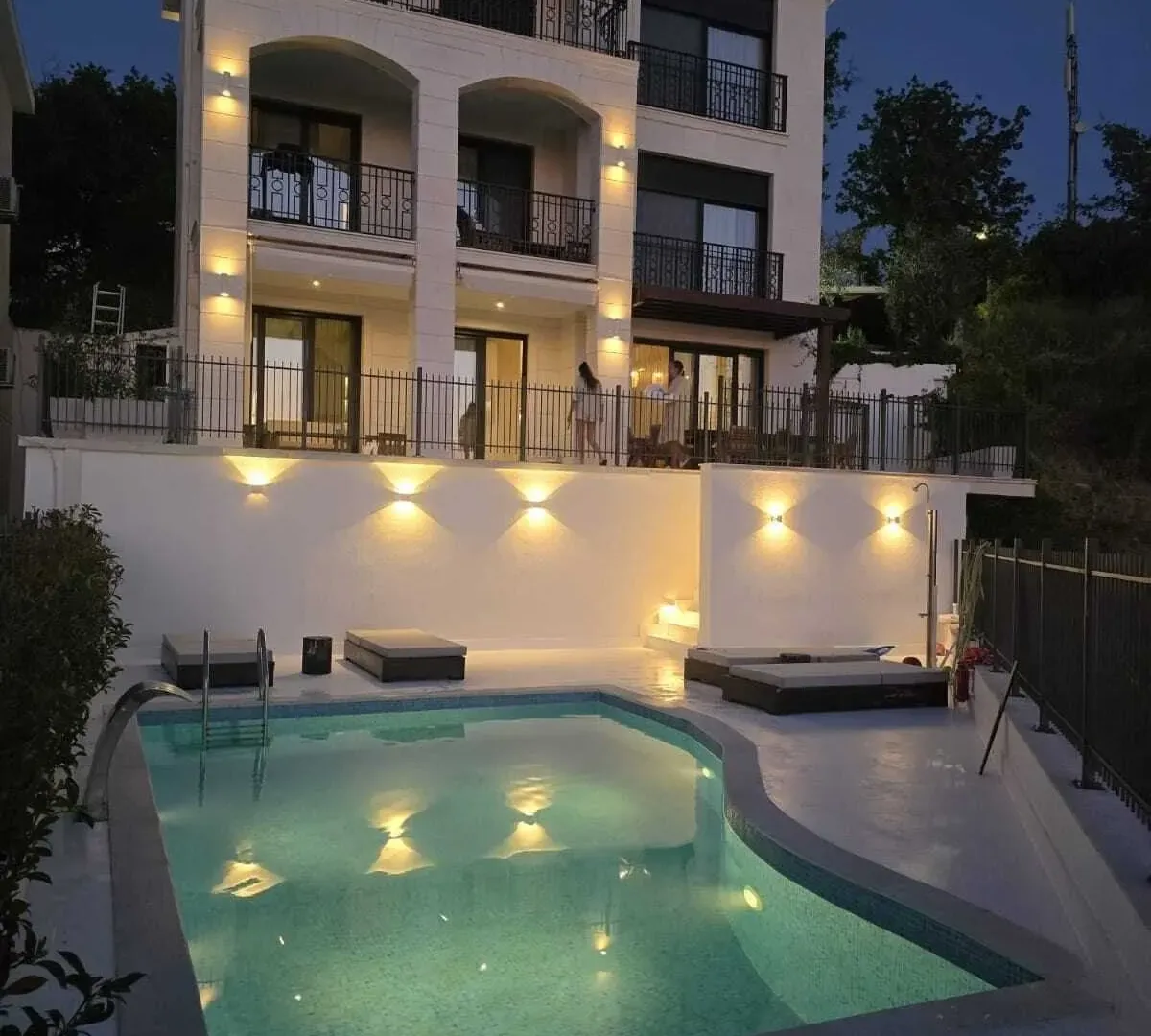 Prodaja, kuća, 280m², Reževići, Budva