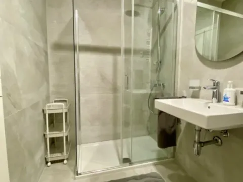 Izdavanje, jednosoban stan, 49m², Central Point, Podgorica - image 4