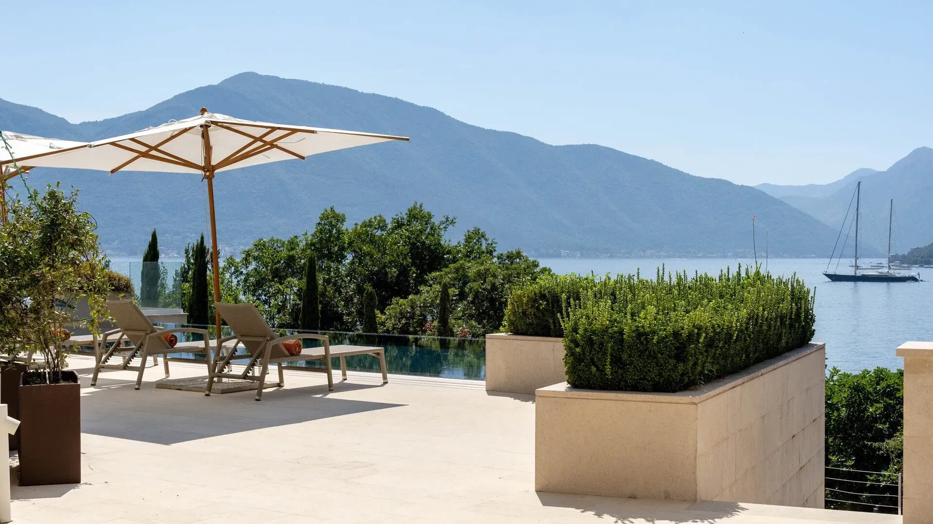 Prodaja, kuća, 526m², Orahovac, Kotor