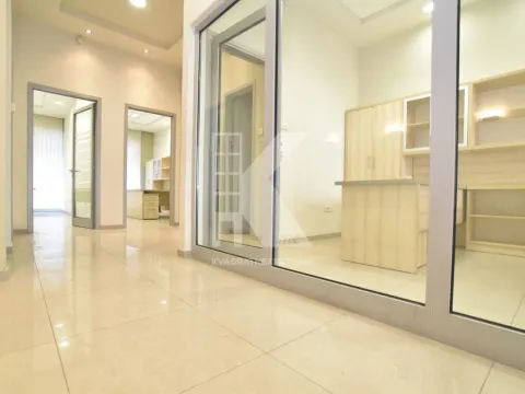 Rent, office space, 155m², Stari Aerodrom, Podgorica - image 13