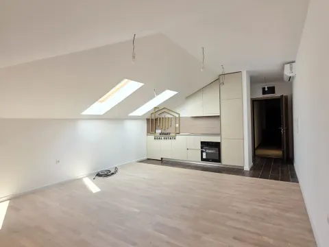 Prodaja, jednosoban stan, 50m², Tološi, Podgorica - image 3