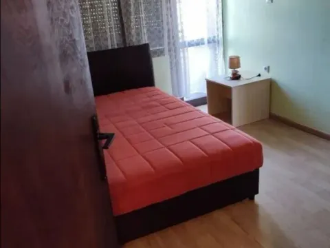 Izdavanje, dvosoban stan, 60m², Stari Aerodrom, Podgorica - image 2