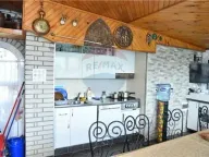 Izdavanje, kuća, 696m², Zlatica, Podgorica - image 16