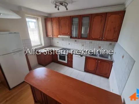 Izdavanje, četvorosoban stan, 120m², Savski Venac, Beograd - image 4