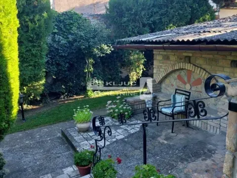 Sale, house, 201m², Aleksa Šantić, Sombor - image 4