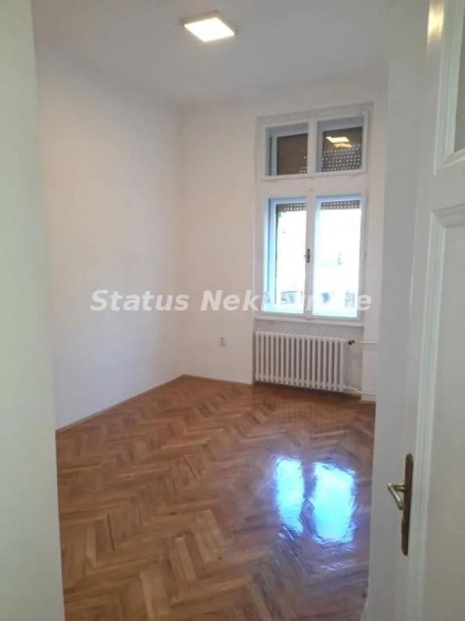 Izdavanje, stan, 107m², Centar, Novi Sad