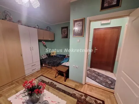 Izdavanje, garsonjera, 30m², Podbara, Novi Sad Sve Podlokacije - image 2