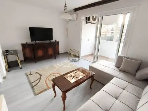 Izdavanje, dvosoban stan, 67m², Centar, Bar - image 3