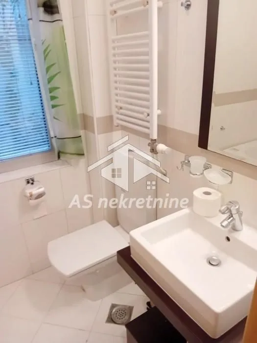 Rent, three bedroom apartment, 98m², Savski Venac, Beograd