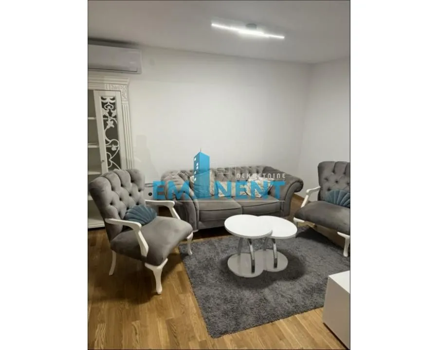 Izdavanje, stan, 60m², Savski Venac, Beograd