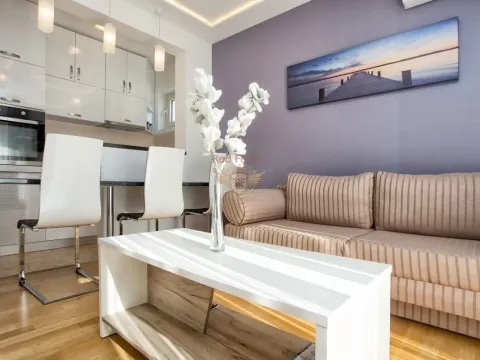 Prodaja, jednosoban stan, 51m², Kotor, Crna Gora - image 5