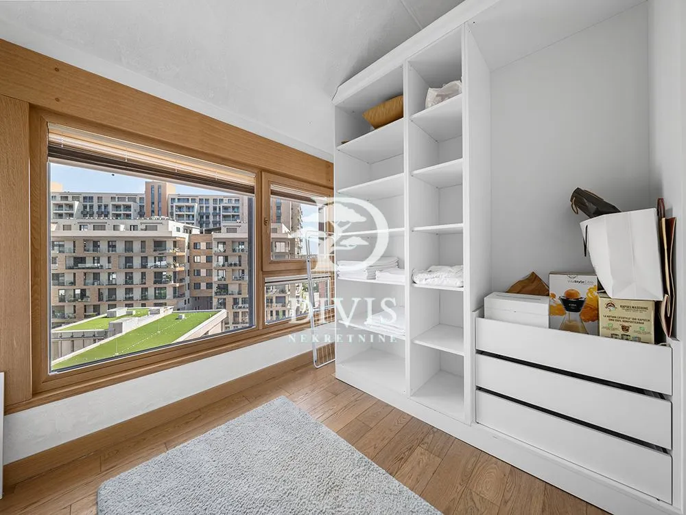 Rent, four bedroom apartment, 107m², Dorćol Sve Podlokacije, Beograd