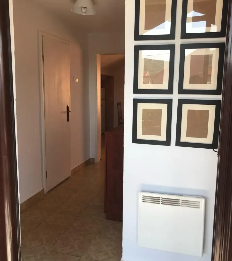 Izdavanje, kuća, 40m², Tološi, Podgorica