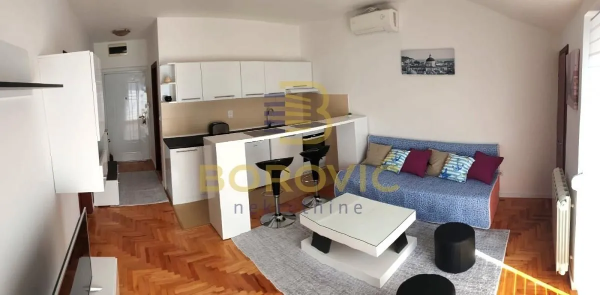 Sale, two bedroom apartment, 40m², Uciteljsko Naselje, Zvezdara Sve Podlokacije