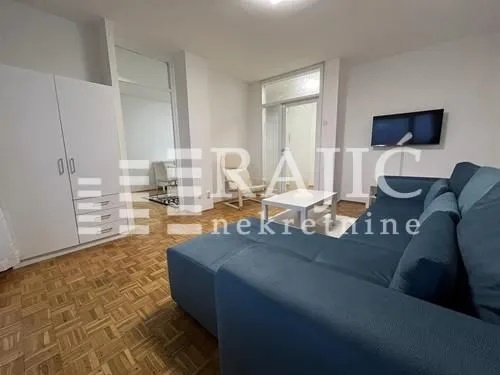 Izdavanje, trosoban stan, 75m², Novi Beograd Sve Podlokacije, Beograd