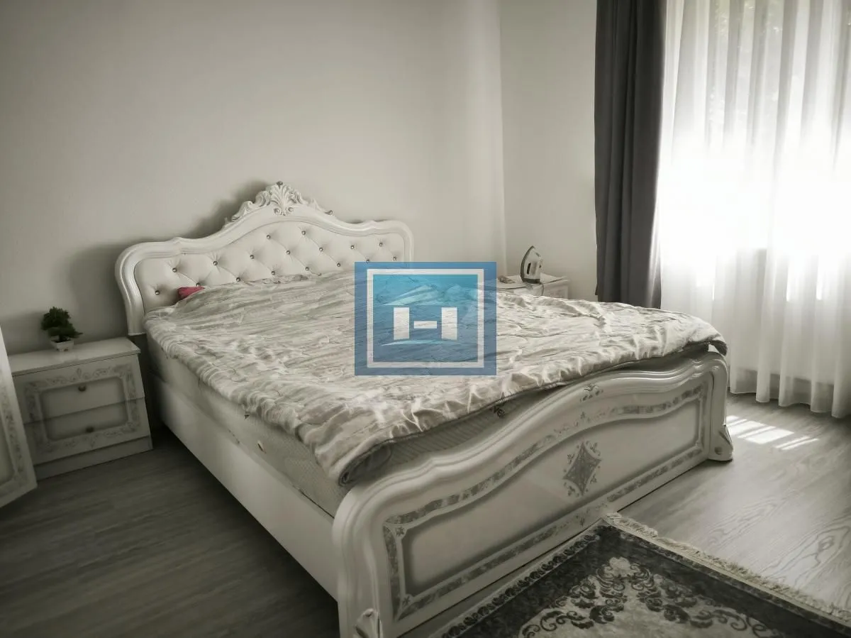 Prodaja, kuća, 528m², Centar, Ćuprija