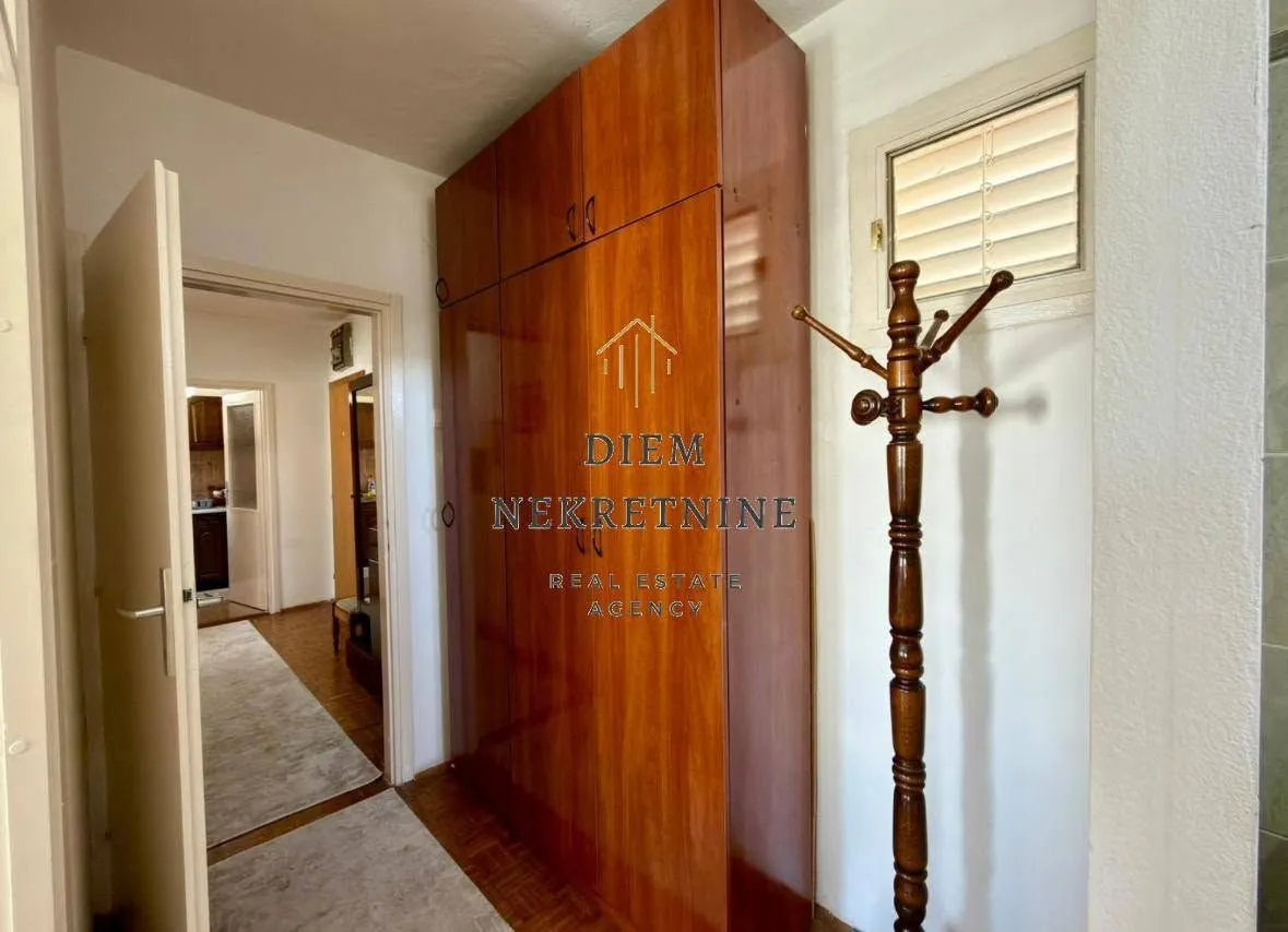 Rent, two bedroom apartment, 62m², Centar, Bar