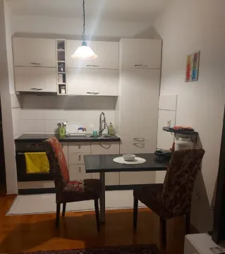 Izdavanje, garsonjera, 27m², Pobrežje, Podgorica - image 4
