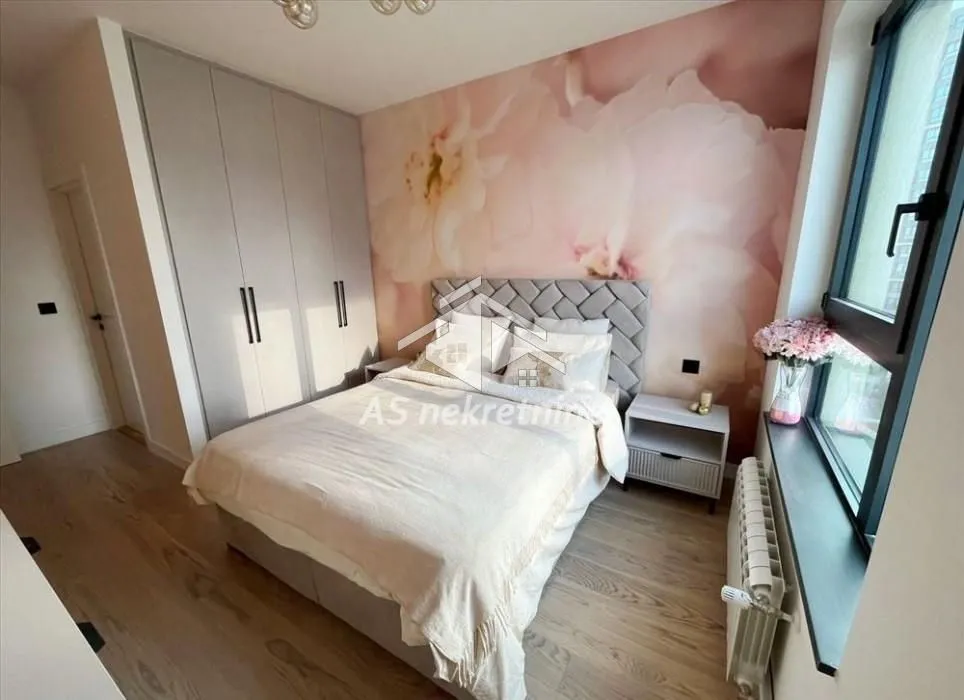 Rent, three bedroom apartment, 80m², Savski Venac, Beograd
