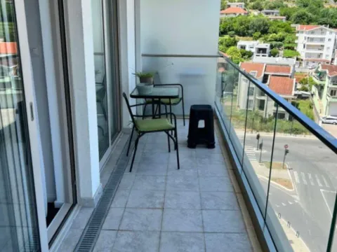 Izdavanje, jednosoban stan, 48m², Momišići, Podgorica - image 4