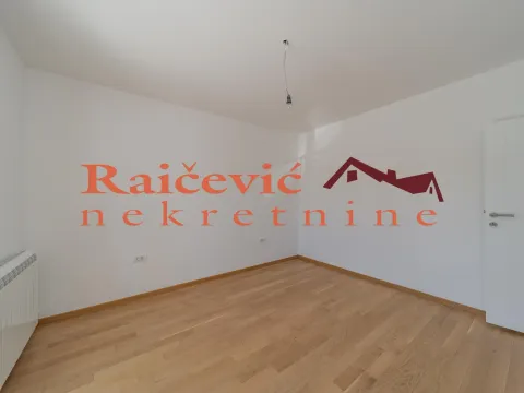 Prodaja, trosoban stan, 95m², Grocka, Beograd - image 10