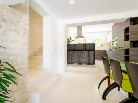 Prodaja, kuća, 240m², Stoliv, Kotor - image 9