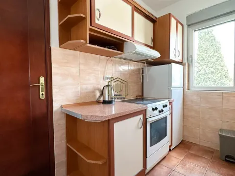 Izdavanje, trosoban stan, 120m², Pobrežje, Podgorica - image 3