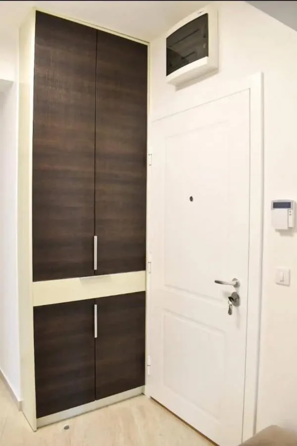 Rent, two bedroom apartment, 84m², Kotor, Crna Gora