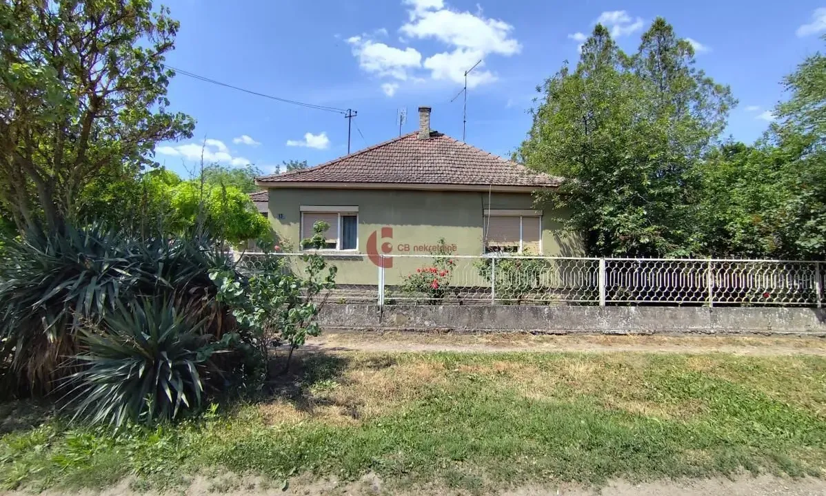 Prodaja, kuća, 112m², Mali Radanovac, Subotica
