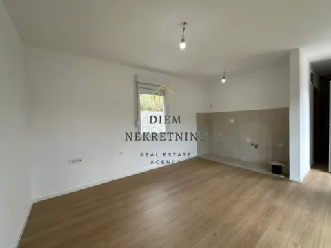 Rent, house, 56m², Ibričevina, Podgorica - image 8