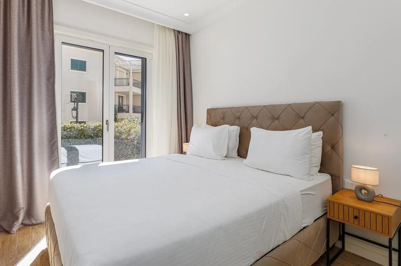 Prodaja, jednosoban stan, 73m², Luštica Bay, Tivat