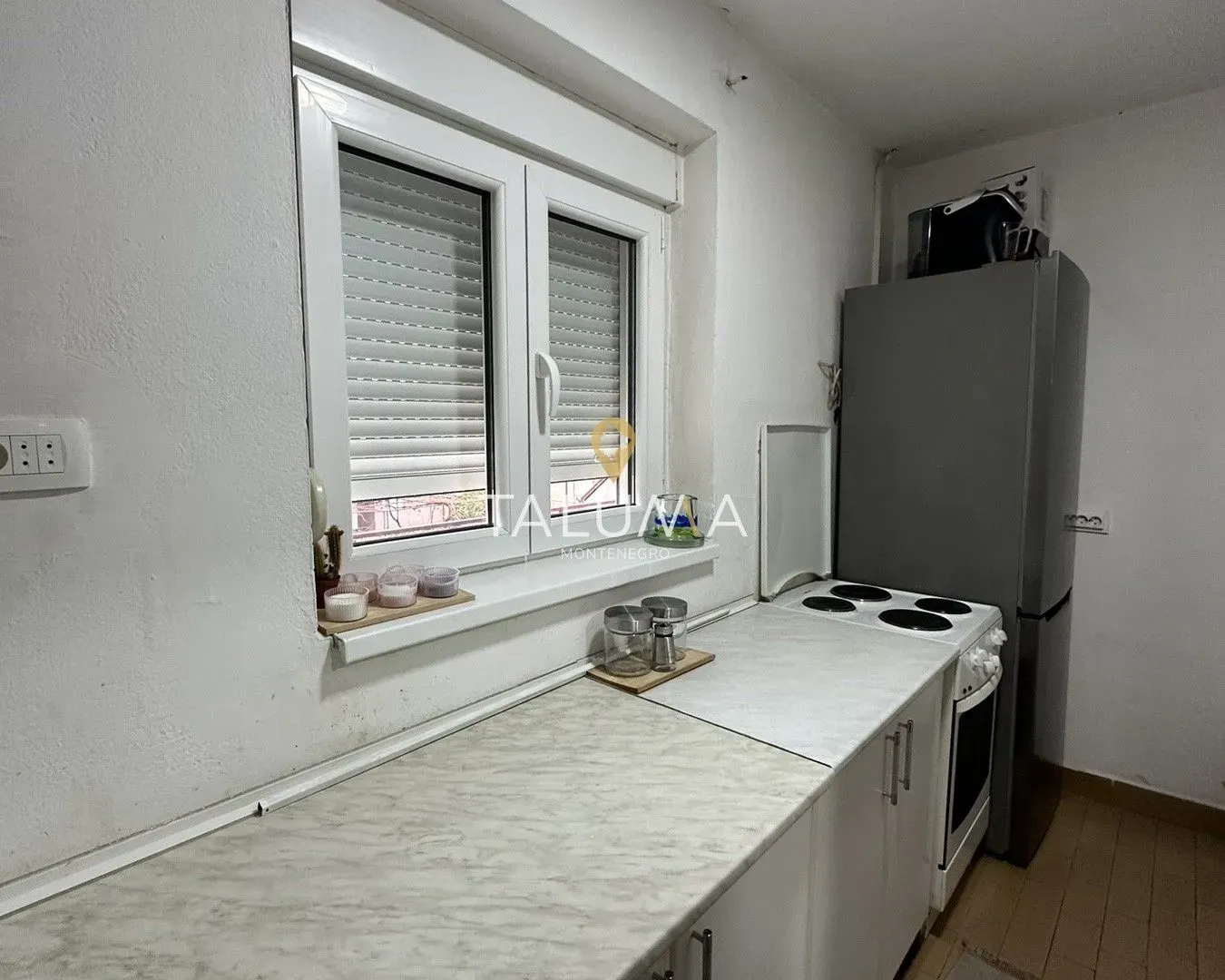Izdavanje, trosoban stan, 100m², Stari Aerodrom, Podgorica