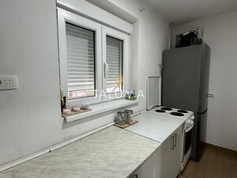 Izdavanje, trosoban stan, 100m², Stari Aerodrom, Podgorica - image 8