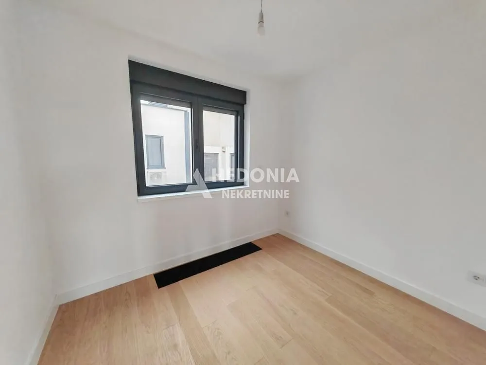 Prodaja, četvorosoban stan, 125m², Autokomanda, Voždovac Sve Podlokacije