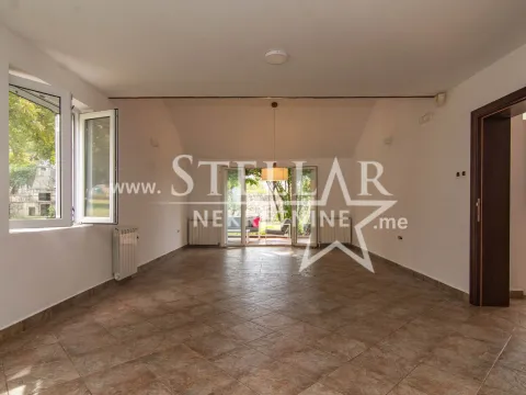 Rent, house, 250m², Mareza, Podgorica - image 4